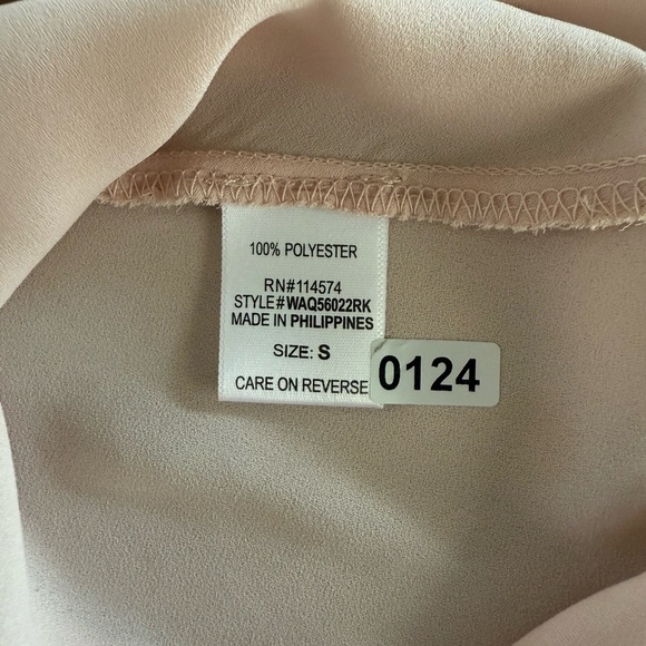 Ro & De Anthropologie Women’s Blush Sleeveless Faux Wrap Blouse Size S - Picture 7 of 7
